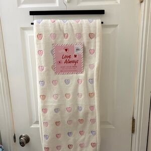 Love Always Heart Pattern Plush Throw